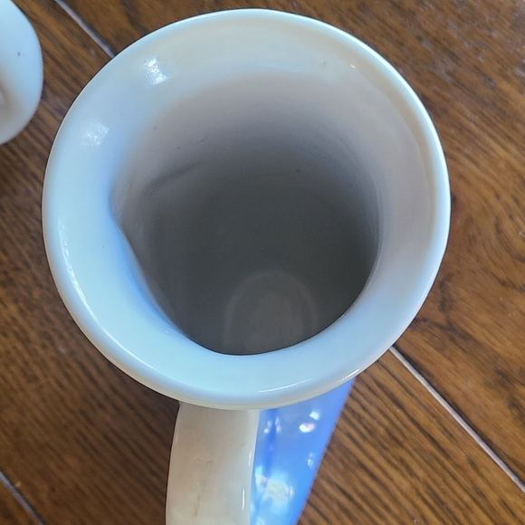 Set of horn shaped mugs Ocra whale and Beluga whale with seagulls Alaska - Picture 12 of 13